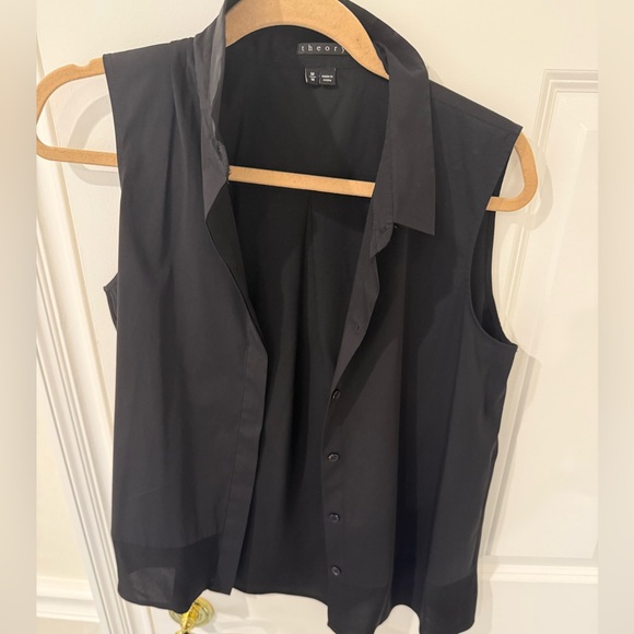 Theory Tank  button down M NWOT Black opens with button host pick - Picture 1 of 15